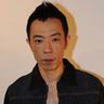 白宫晚宴枪击一男子淡定记录拉不走